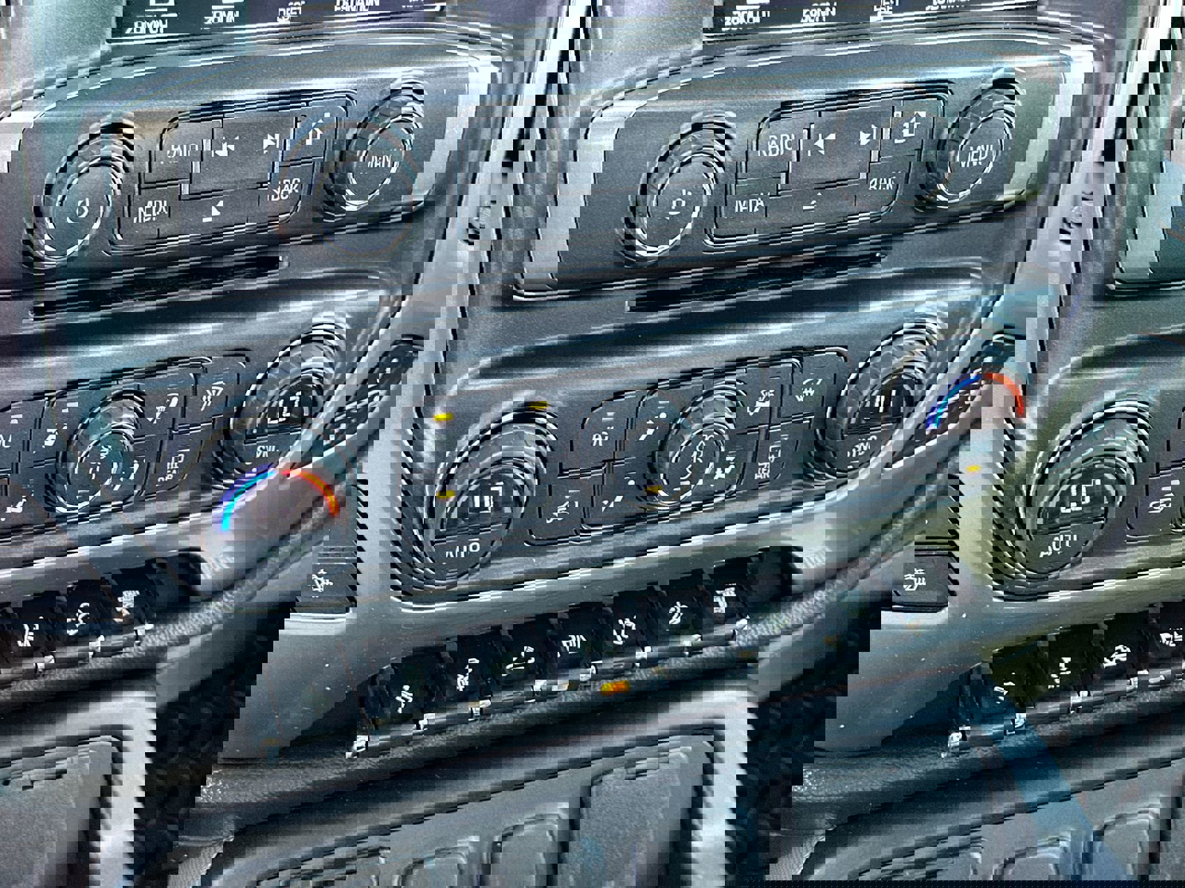 Used 2019 Chevrolet Silverado 2500 LTZ w/ Duramax Plus Package AWD/4WD image 19