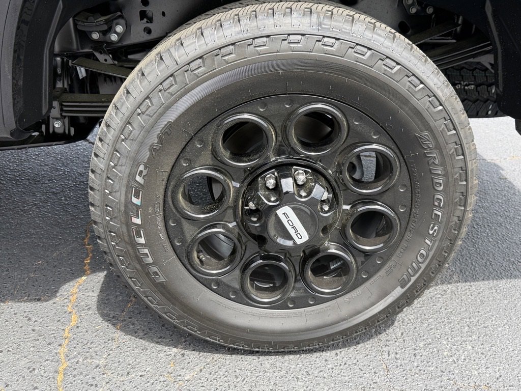 New 2025 Ford F350 Lariat w/ Lariat Ultimate Package image 16