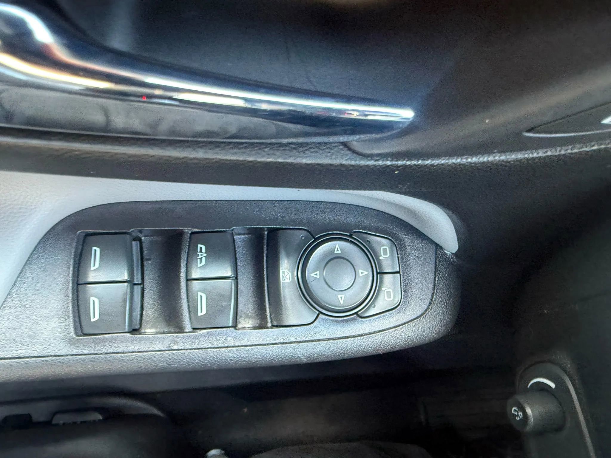 Used 2020 Chevrolet Equinox LT image 21