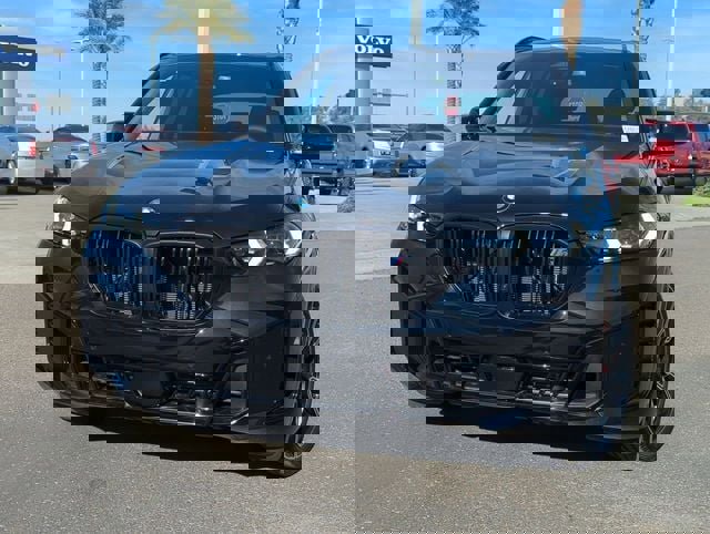 New 2026 BMW X5 M60i w/ Executive Package image 3