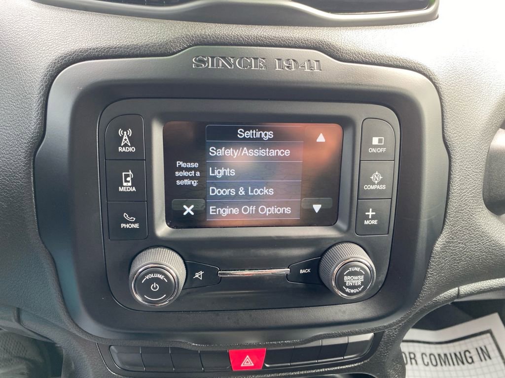 Used 2015 Jeep Renegade Latitude image 24