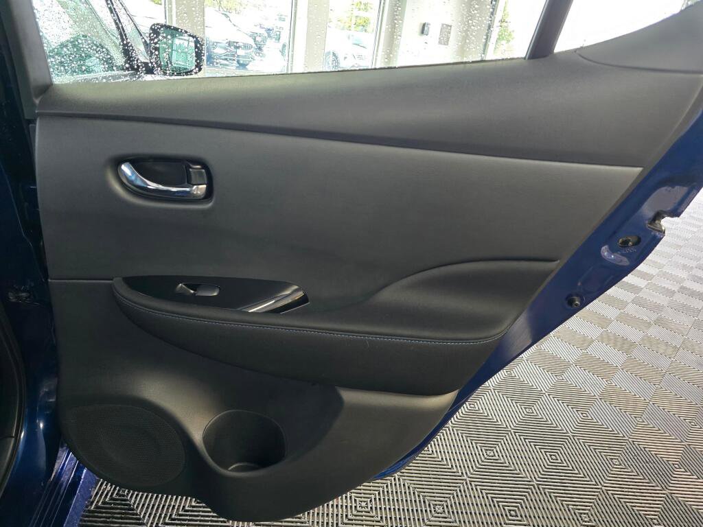 Used 2021 Nissan Leaf SV image 38