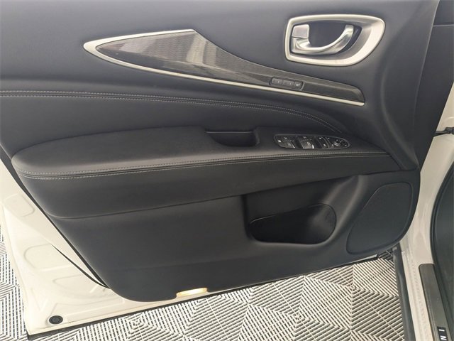 Used 2020 INFINITI QX60 Signature Edition image 10