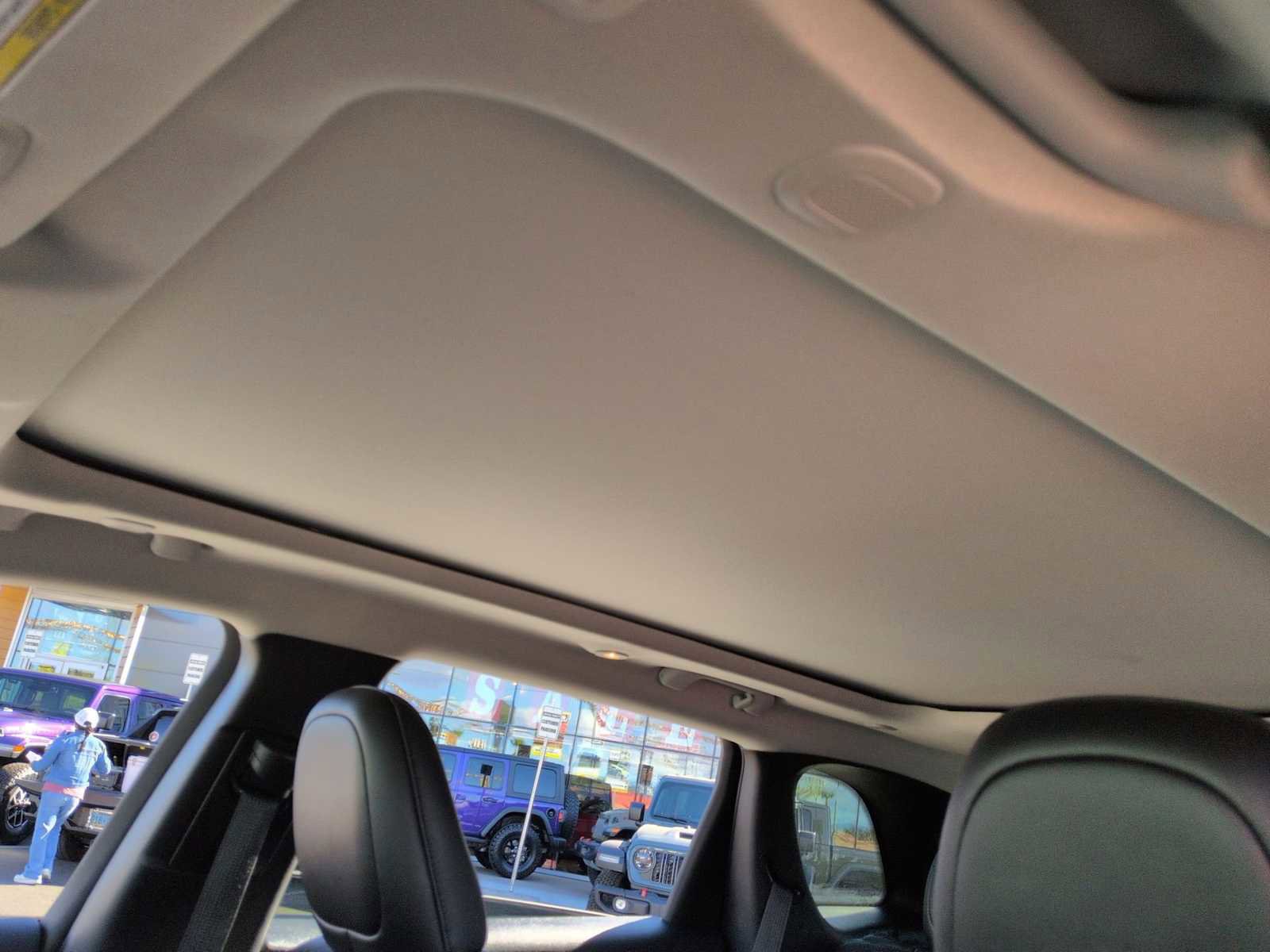 Used 2022 Jeep Cherokee Latitude Lux w/ Sun & Sound Group image 20