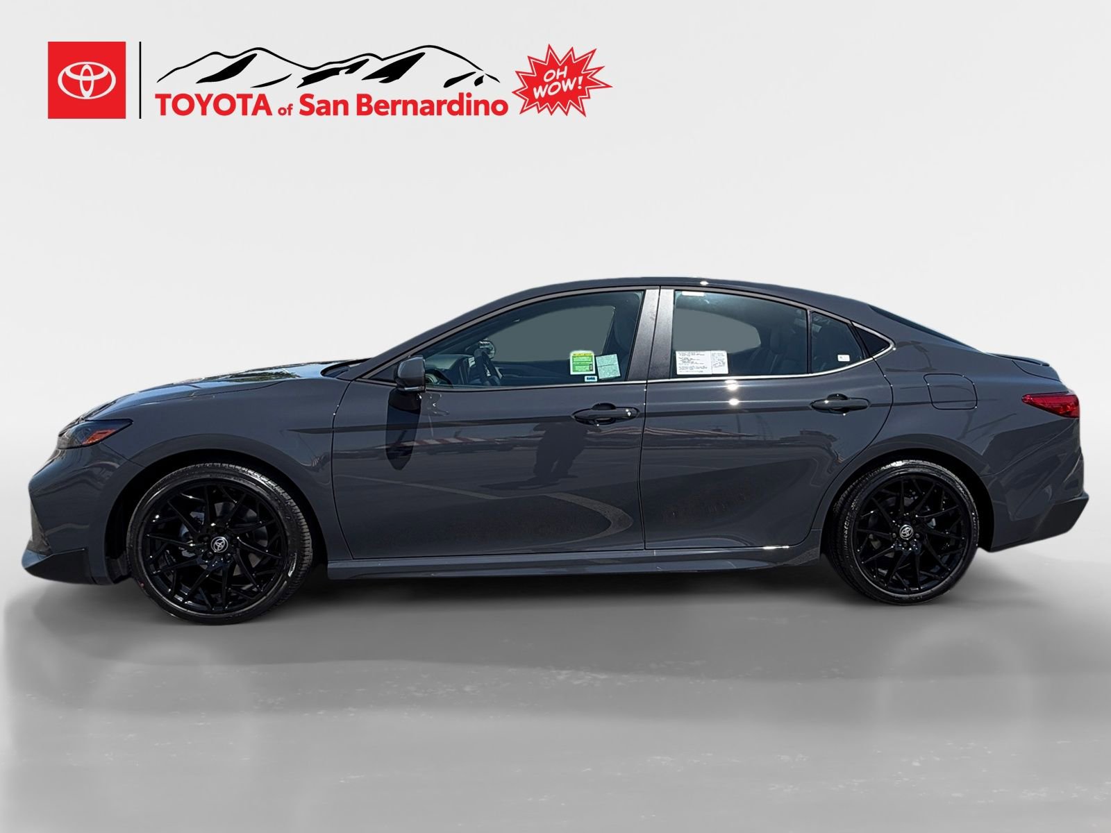 New 2026 Toyota Camry SE FWD image 2