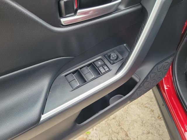 Used 2022 Toyota RAV4 XLE w/ Convenience Package image 15