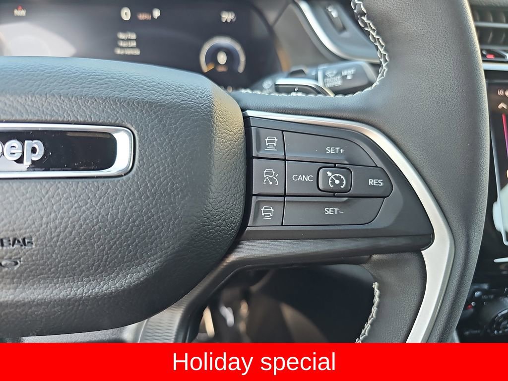 New 2025 Jeep Grand Cherokee Altitude image 18