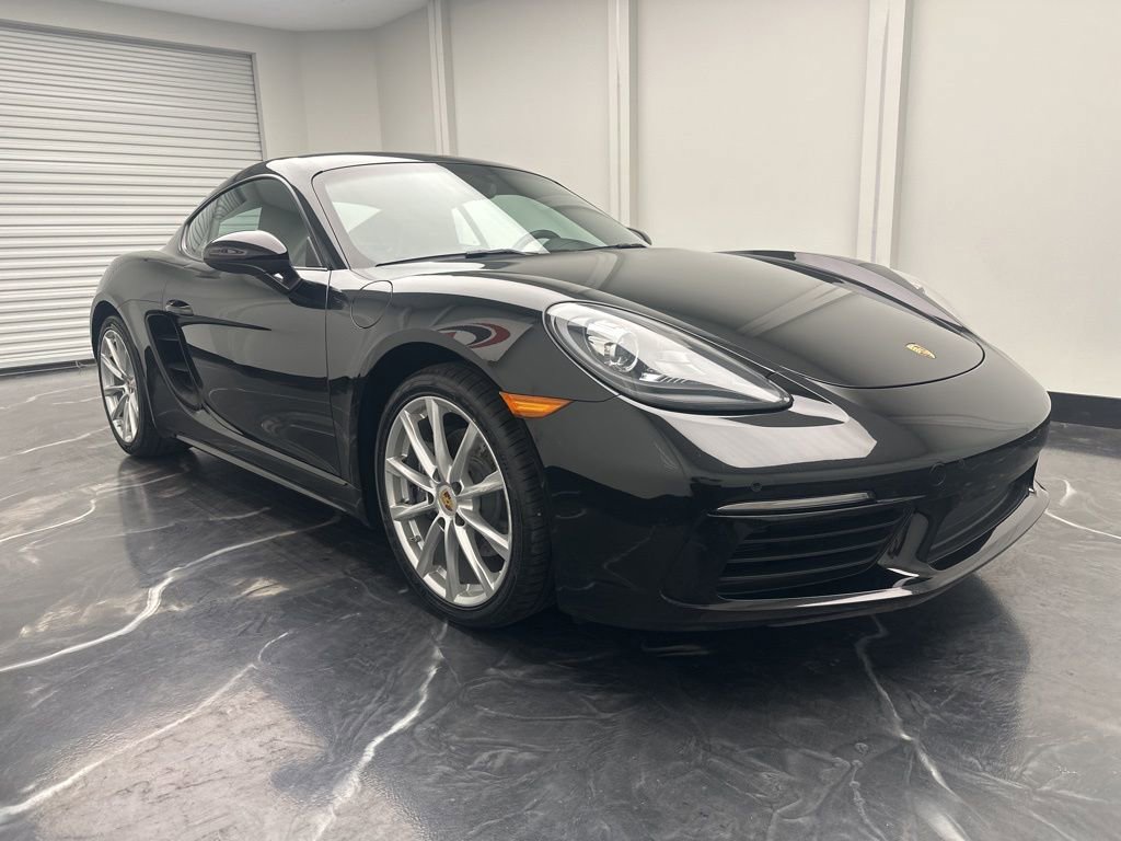 Used 2019 Porsche 718 Cayman image 2