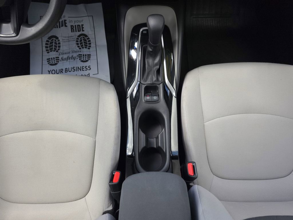 Used 2022 Toyota Corolla LE image 18