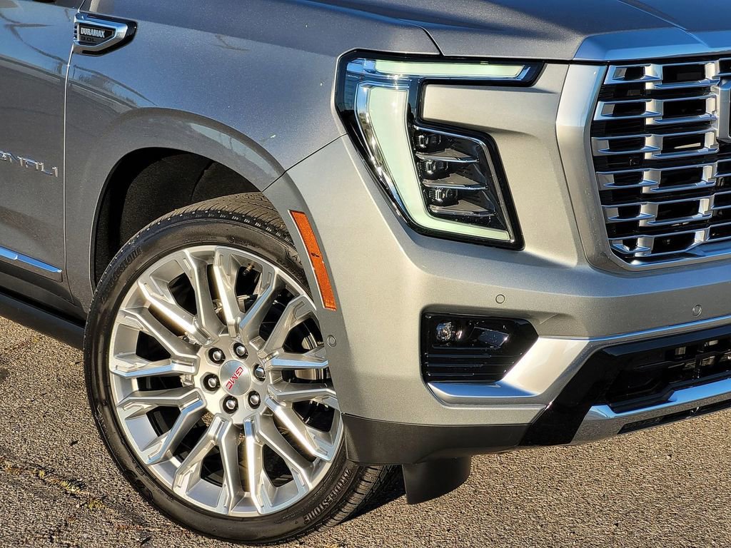 New 2026 GMC Yukon XL Denali w/ Denali Reserve Package image 6