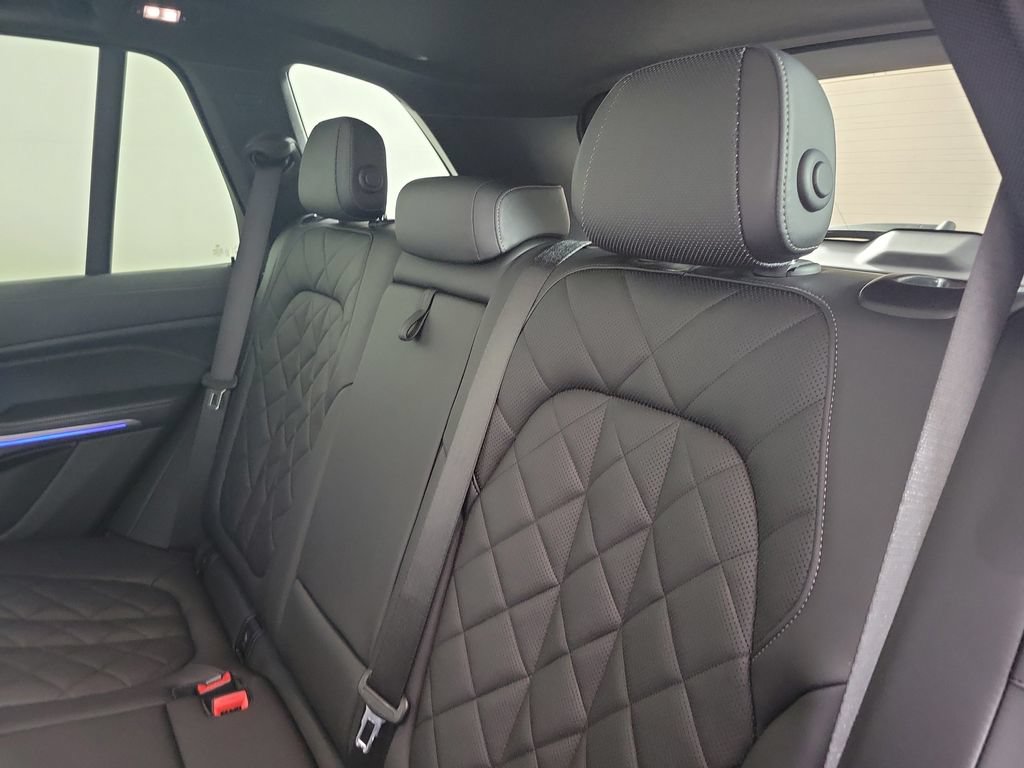 Used 2023 BMW X5 xDrive40i w/ Premium Package AWD/4WD image 13