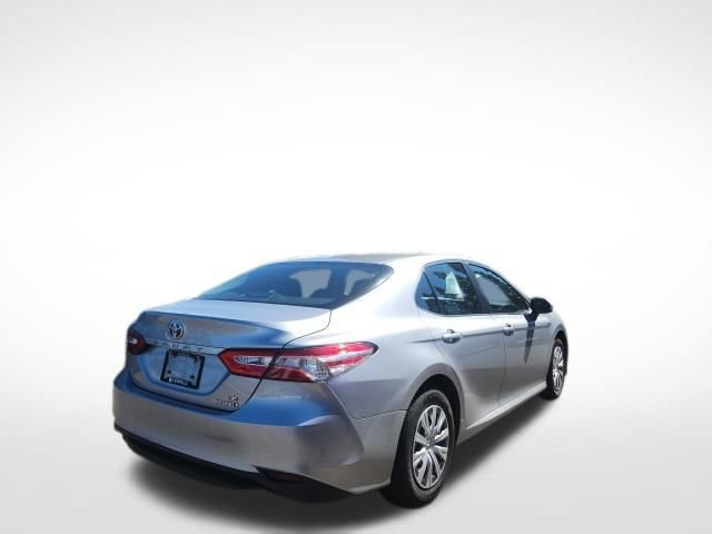 Used 2018 Toyota Camry LE FWD image 3