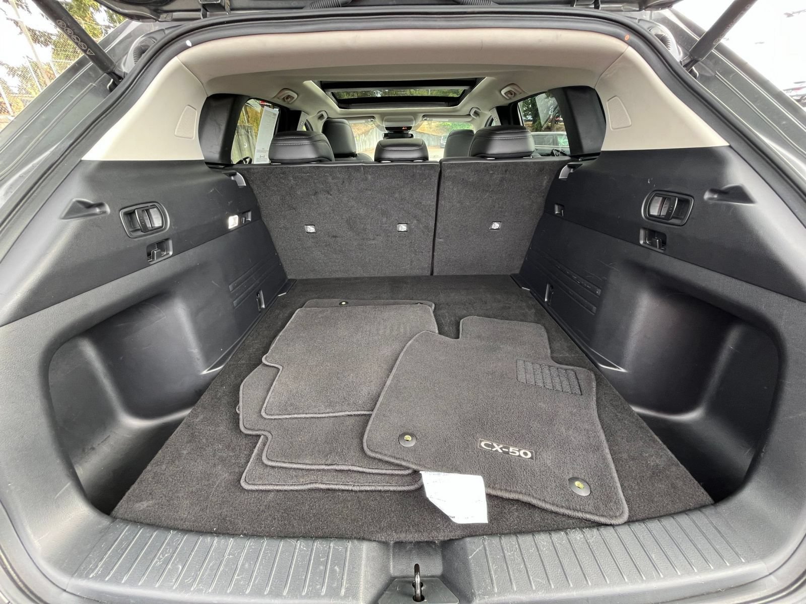Used 2026 MAZDA CX-50 AWD 2.5 S w/ Premium Package image 32