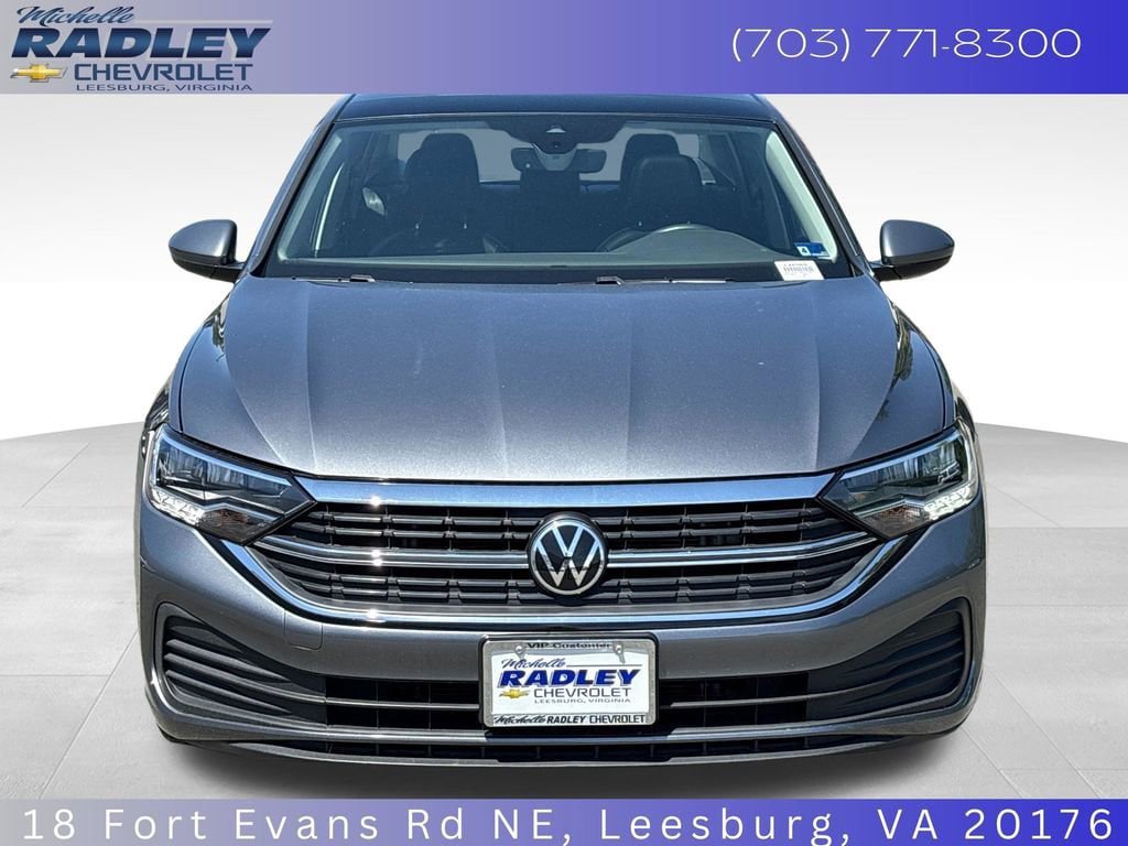 Used 2022 Volkswagen Jetta SE FWD image 9