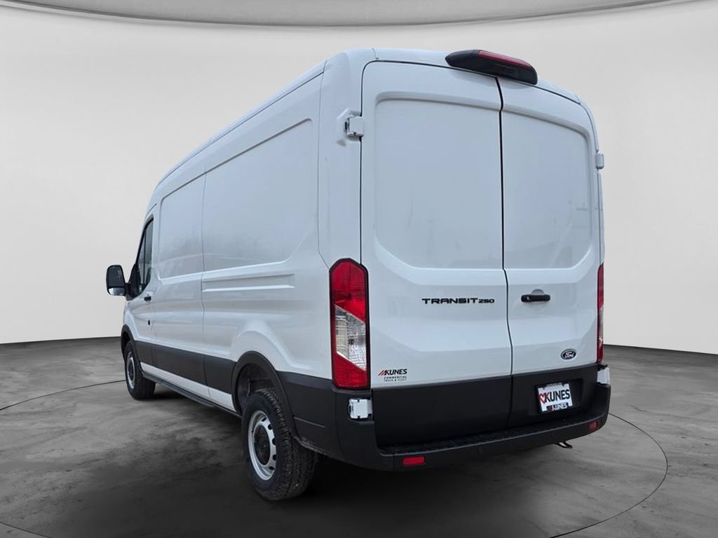 New 2026 Ford Transit 250 148 Medium Roof w/ Load Area Protection Package RWD image 5