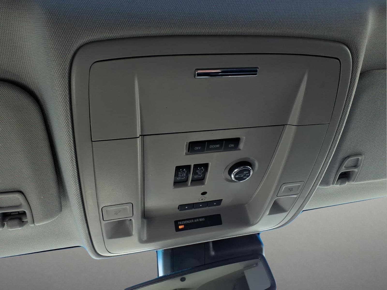 Used 2017 Chevrolet Tahoe LT image 19