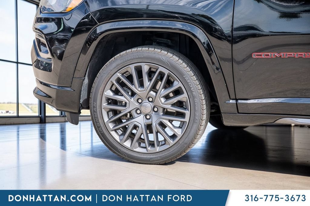 Used 2023 Jeep Compass Limited AWD/4WD image 33