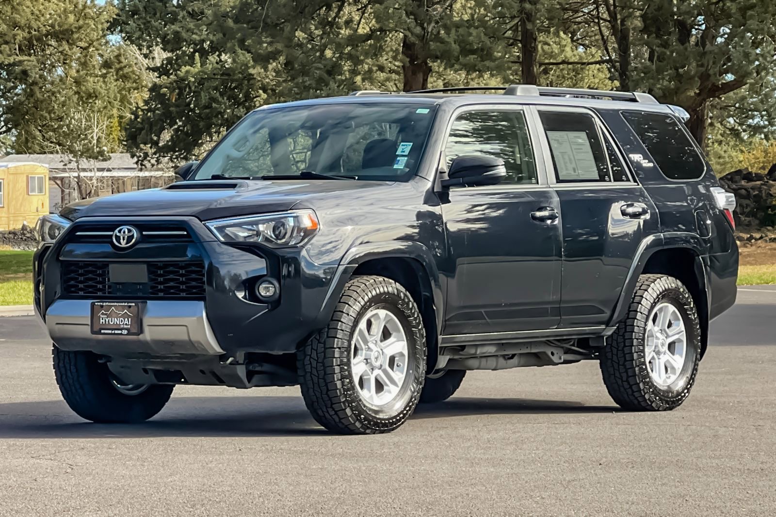 Used 2021 Toyota 4Runner TRD Off-Road Premium w/ Moonroof Package AWD/4WD image 9