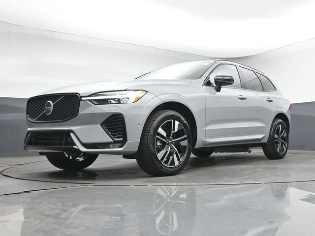 New 2026 Volvo XC60 B5 Plus w/ Protection Package Premier AWD/4WD image 40