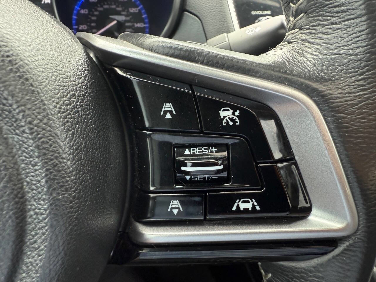 Used 2018 Subaru Legacy 3.6R Limited AWD/4WD image 25
