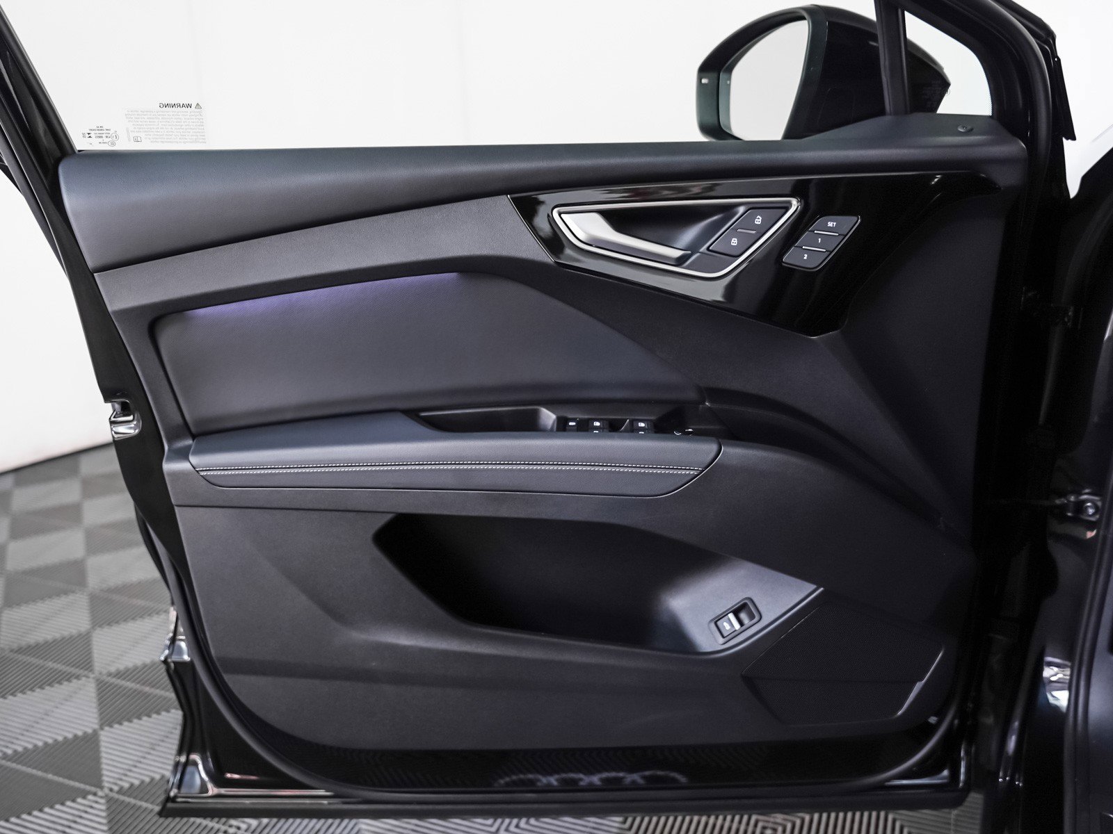 Used 2024 Audi Q4 e-tron Prestige w/ Black Optic Package image 22