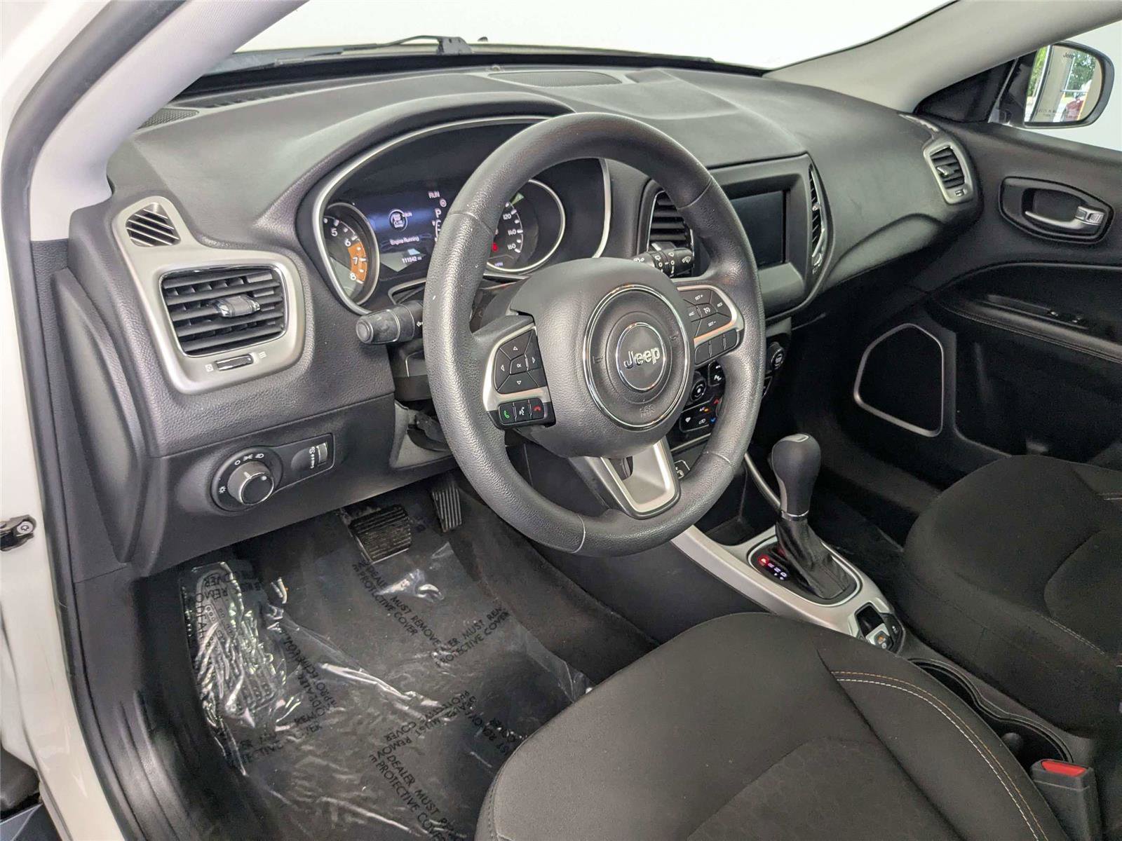 Used 2018 Jeep Compass Sport w/ Tech Group FWD image 11