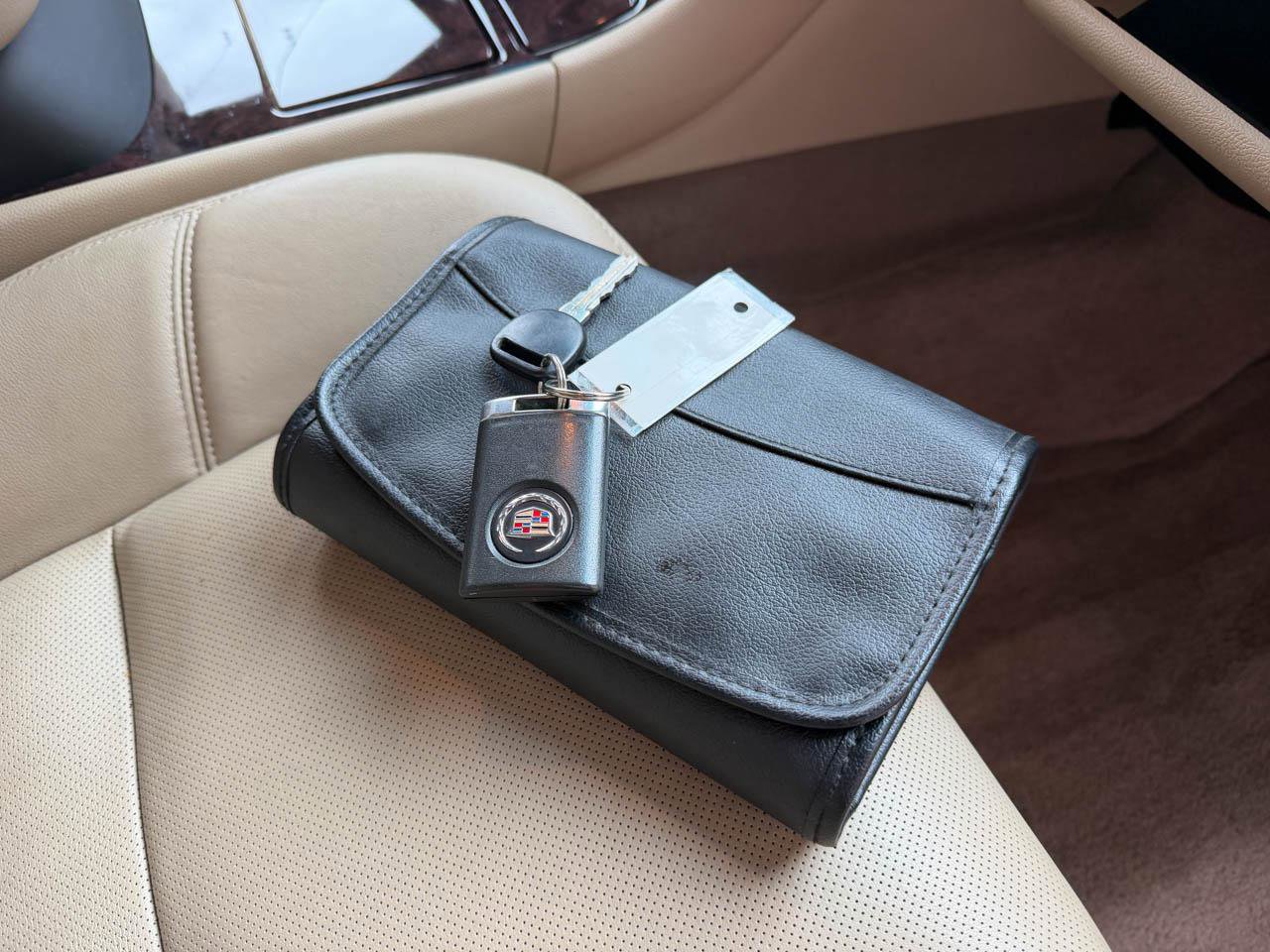 Used 2013 Cadillac Escalade EXT Luxury image 22