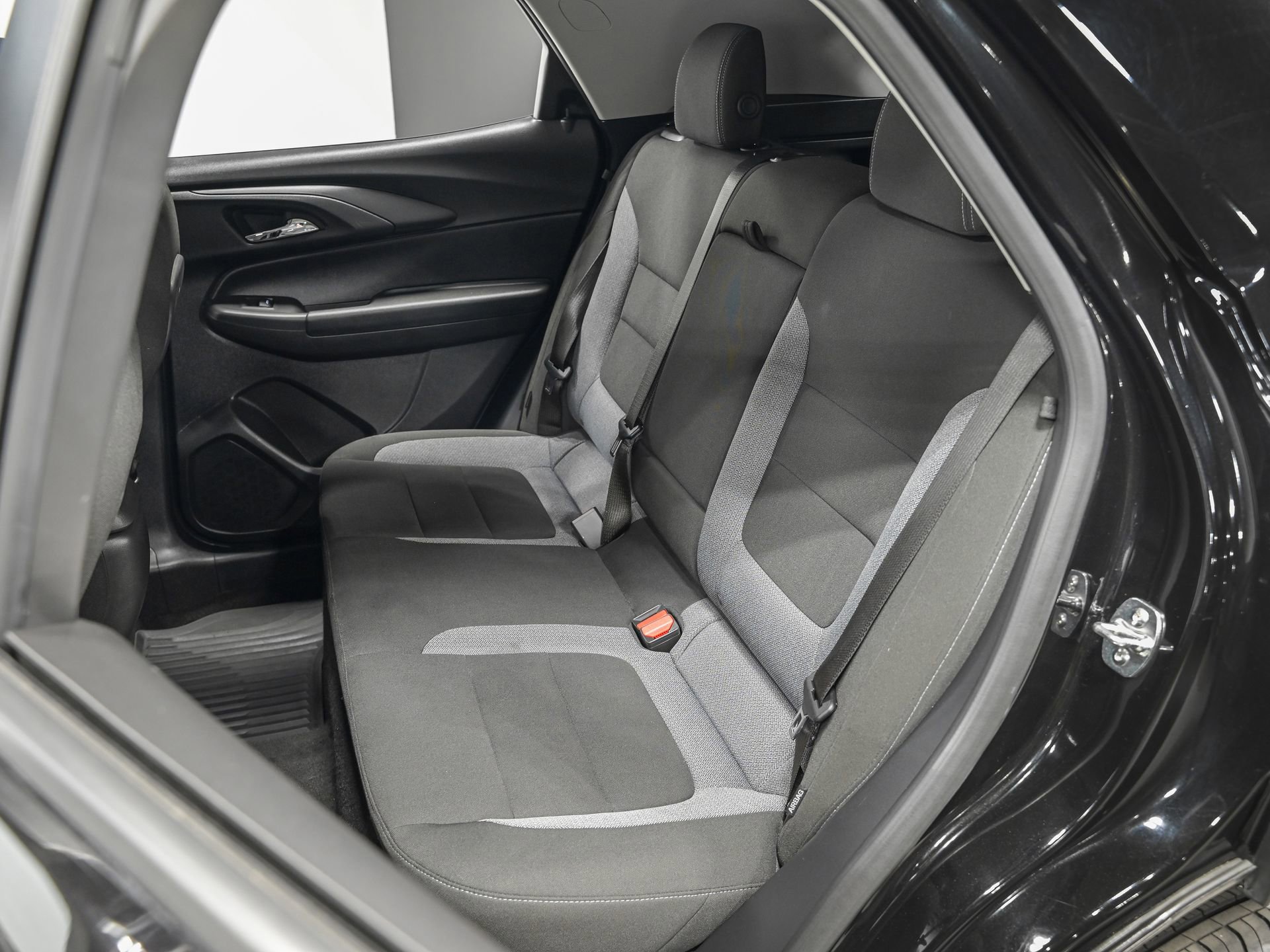 Used 2025 Chevrolet TrailBlazer LT w/ Convenience Package AWD/4WD image 28