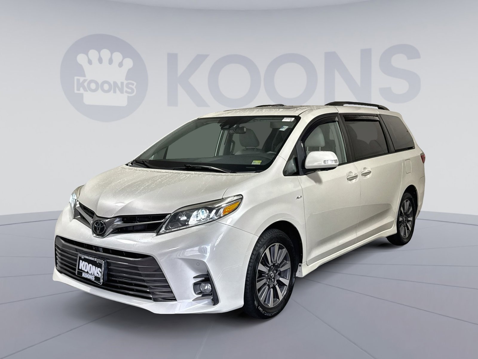 Used 2019 Toyota Sienna XLE