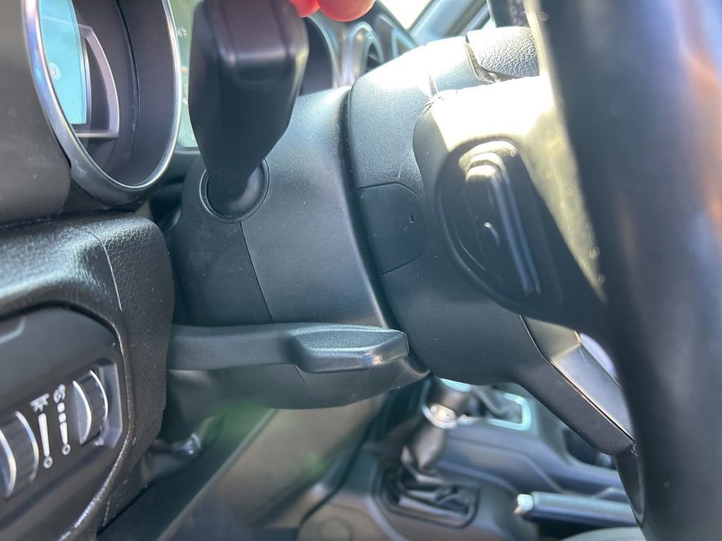 Used 2022 Jeep Wrangler Willys image 35