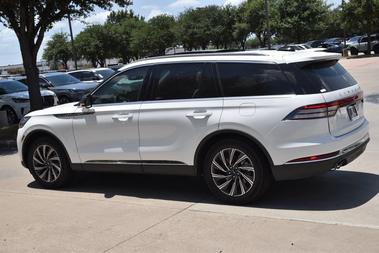 New 2026 Lincoln Aviator 2WD image 10