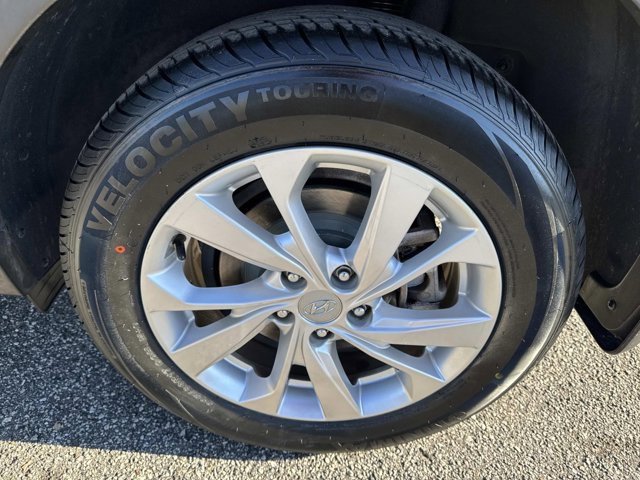 Used 2021 Hyundai Tucson SE image 30