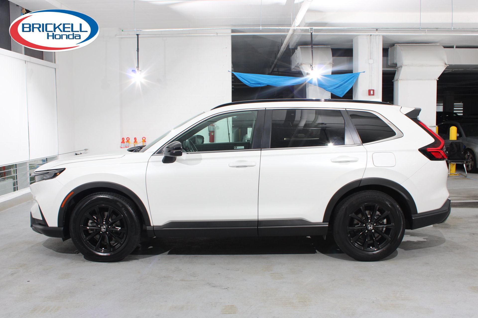 Certified 2023 Honda CR-V Sport image 3