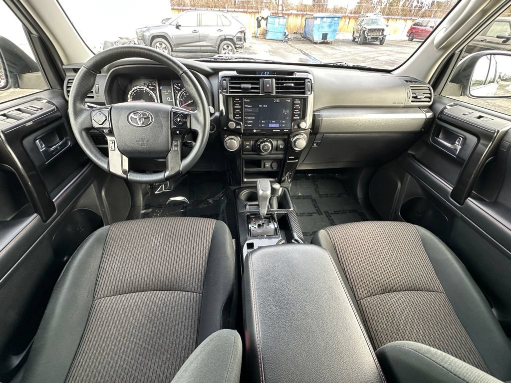 Used 2024 Toyota 4Runner TRD Off-Road AWD/4WD image 24