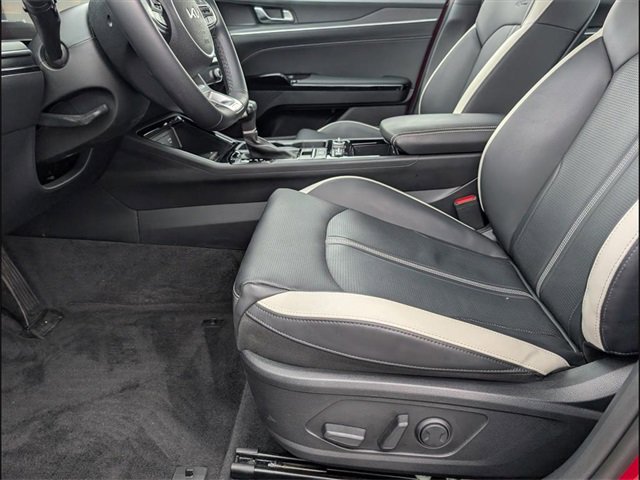 Certified 2025 Kia K5 GT-Line image 9