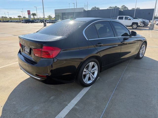 Used 2017 BMW 330i xDrive Sedan image 5