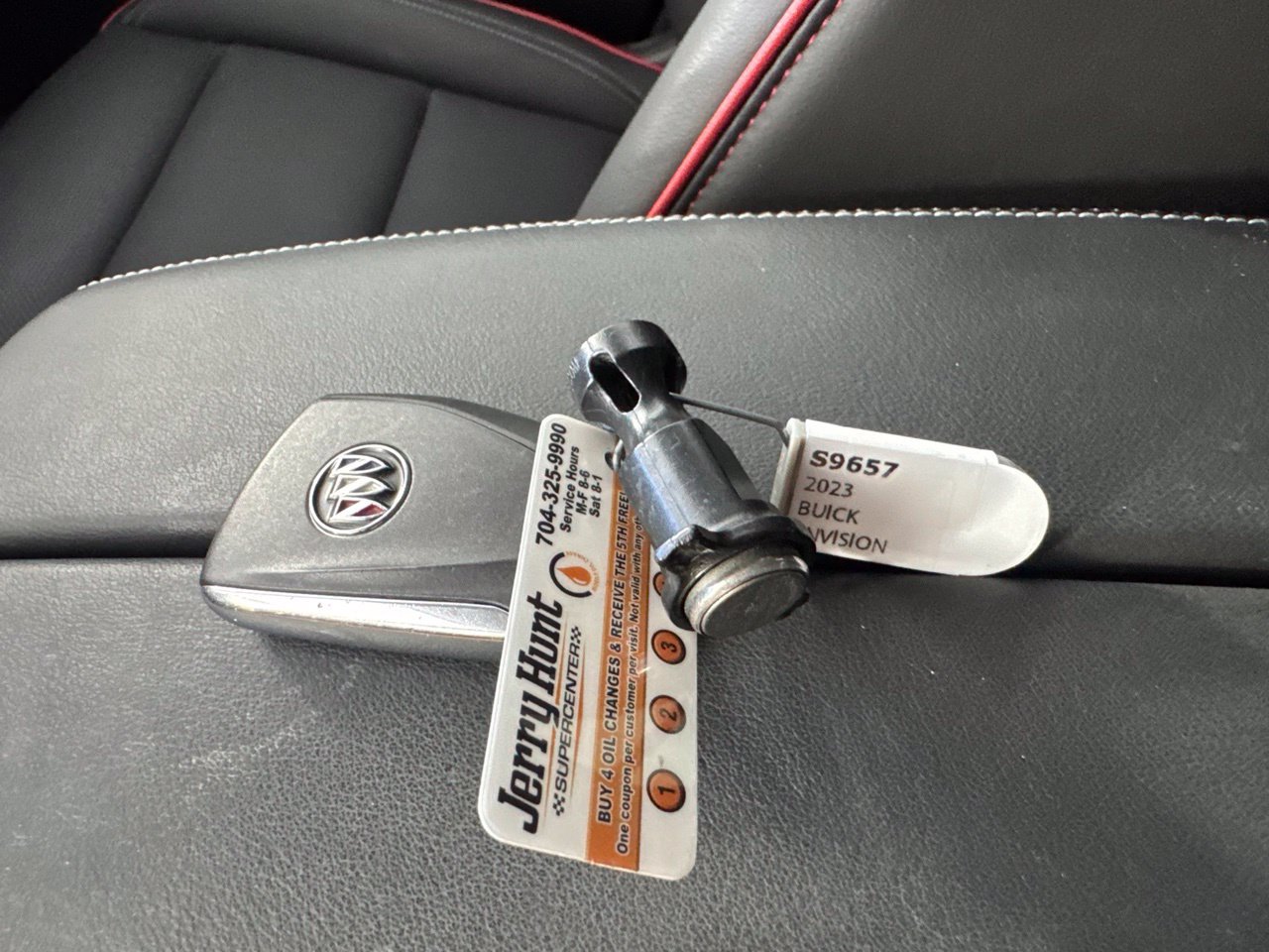 Used 2023 Buick Envision Essence w/ Sport Touring Package AWD/4WD image 3