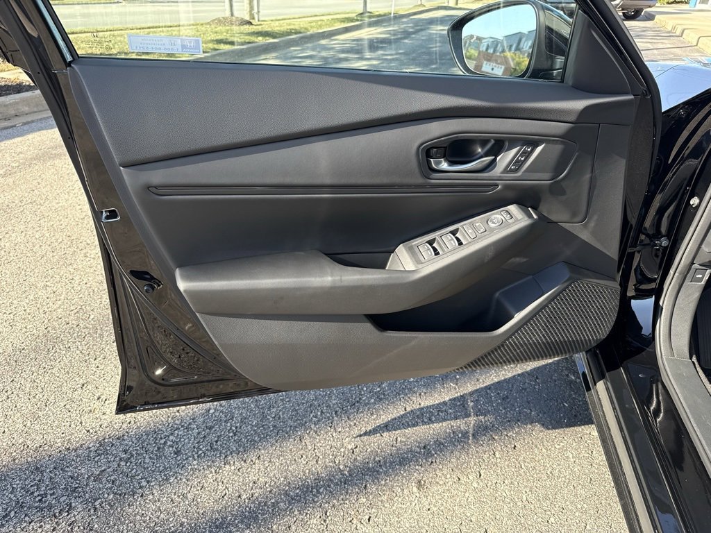 Used 2025 Honda Accord EX-L image 17