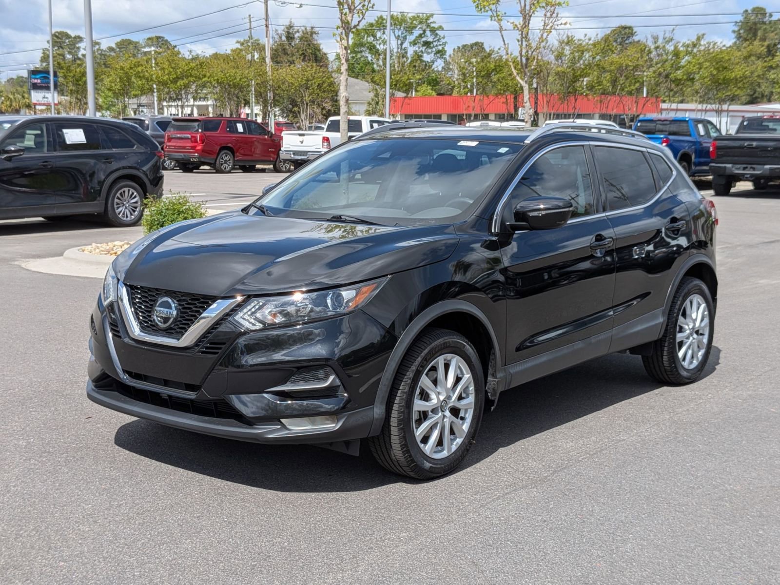 Used 2022 Nissan Rogue Sport SV FWD image 7