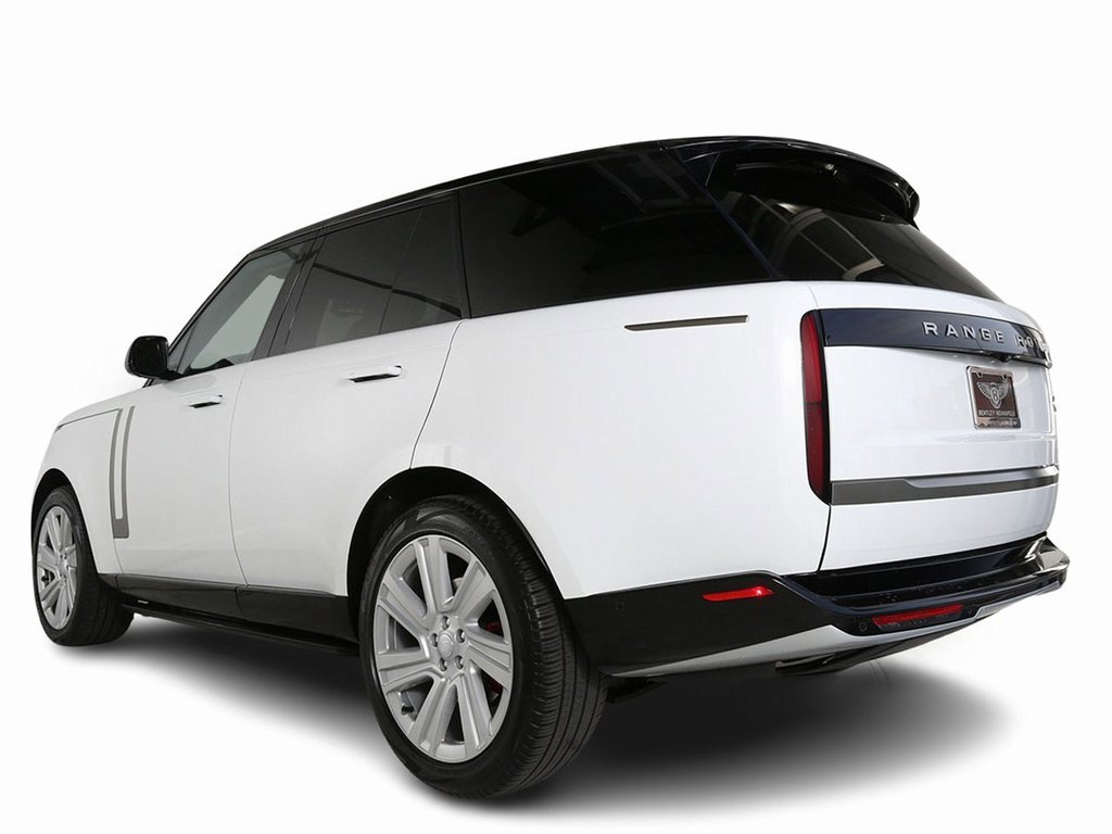 Used 2023 Land Rover Range Rover SE image 7