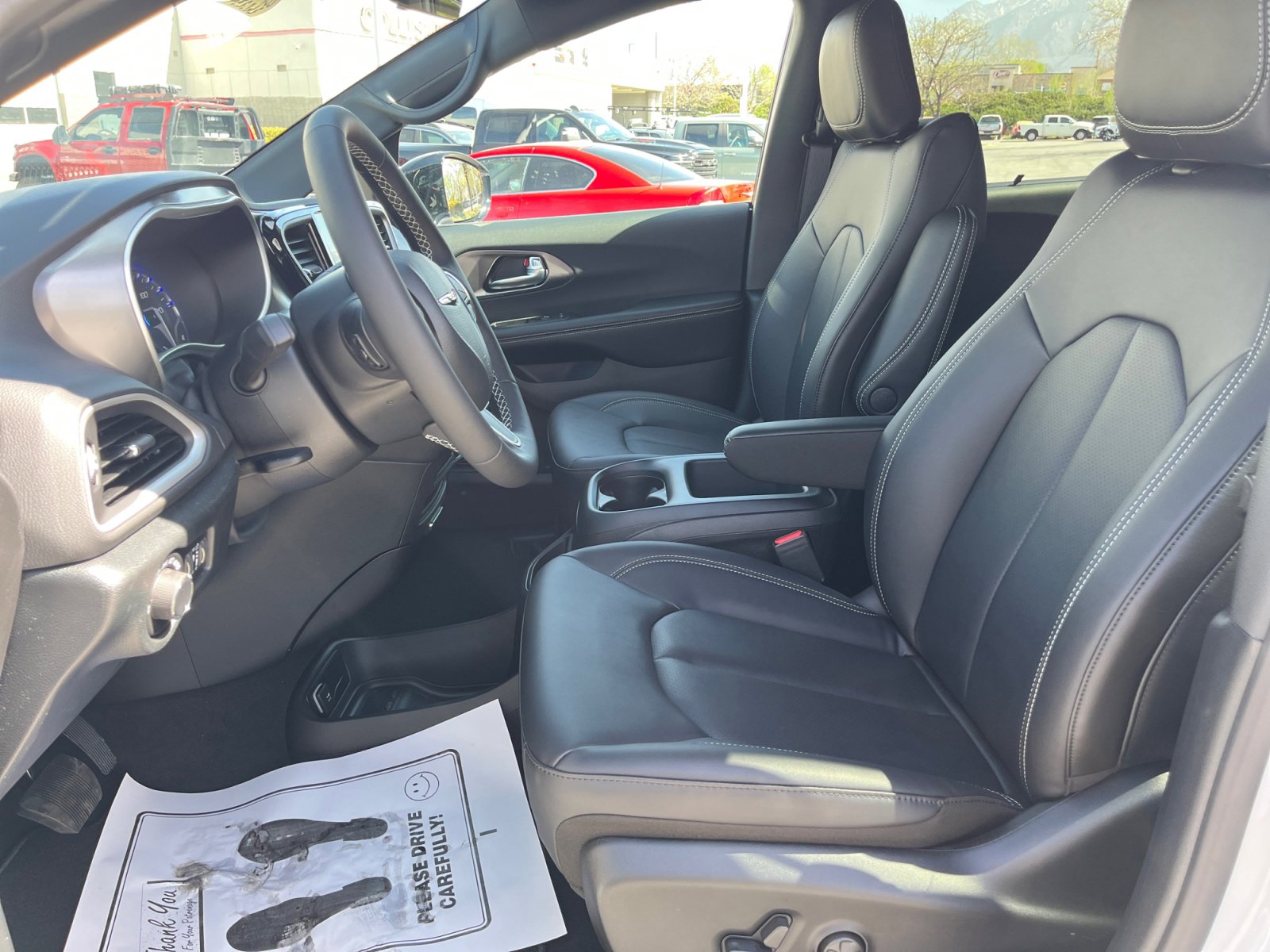 New 2026 Chrysler Voyager LX image 12