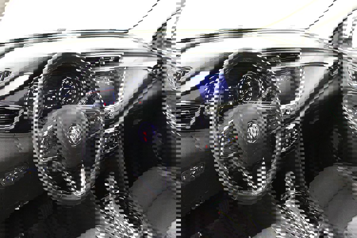 Used 2021 Buick Encore GX Select image 8