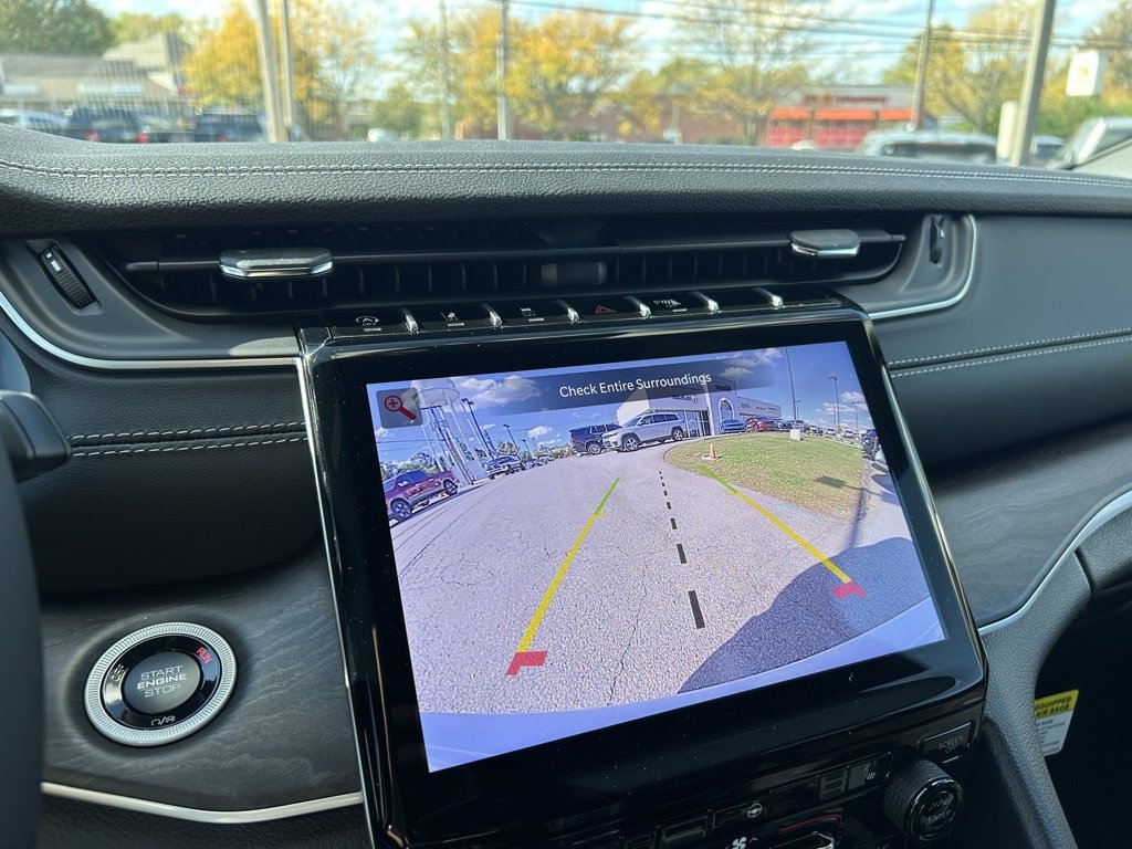 New 2025 Jeep Grand Cherokee Limited image 22