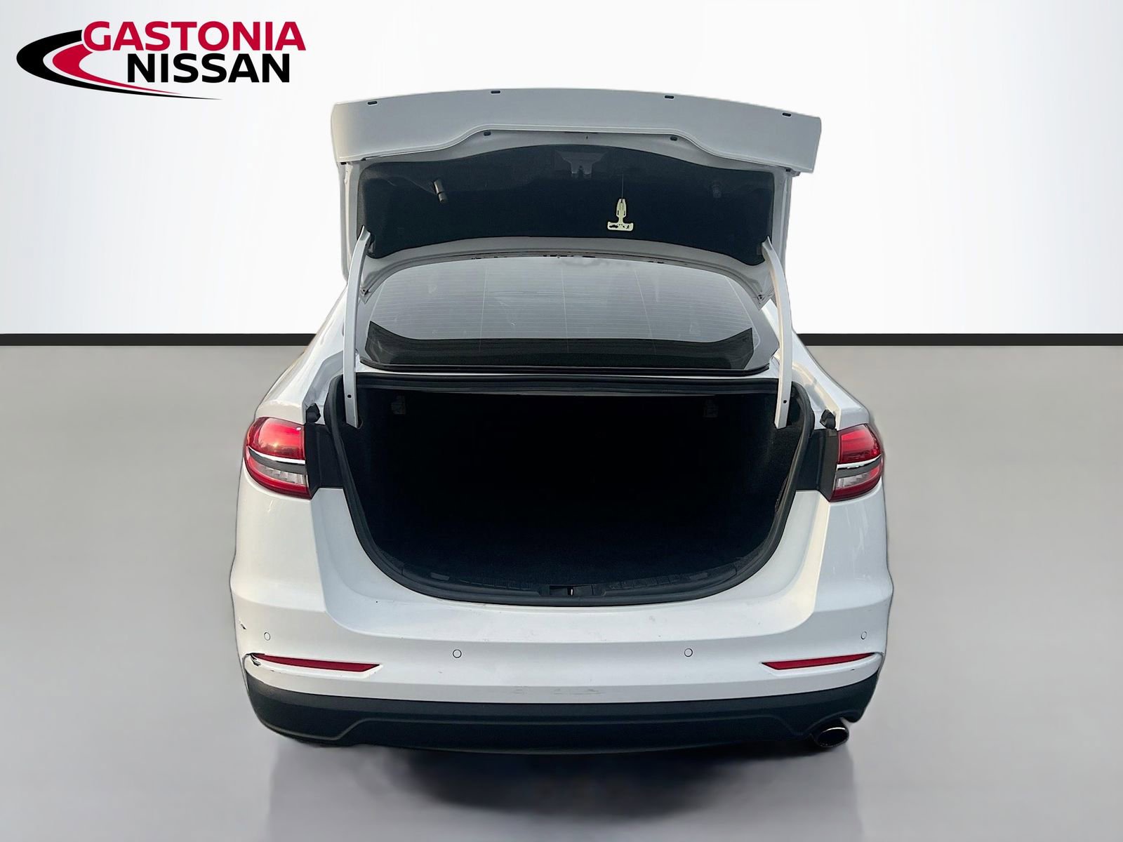 Used 2020 Ford Fusion SE w/ Equipment Group 151A image 35