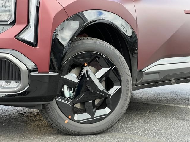New 2027 Kia Seltos X-Line S w/ X-Line S Premium Package AWD/4WD image 2