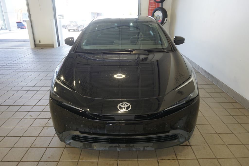 Used 2023 Toyota Prius LE FWD image 11