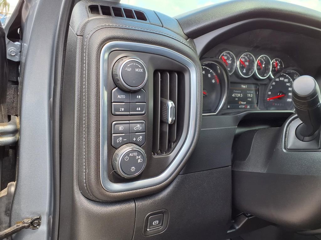 Used 2021 Chevrolet Silverado 1500 RST image 26