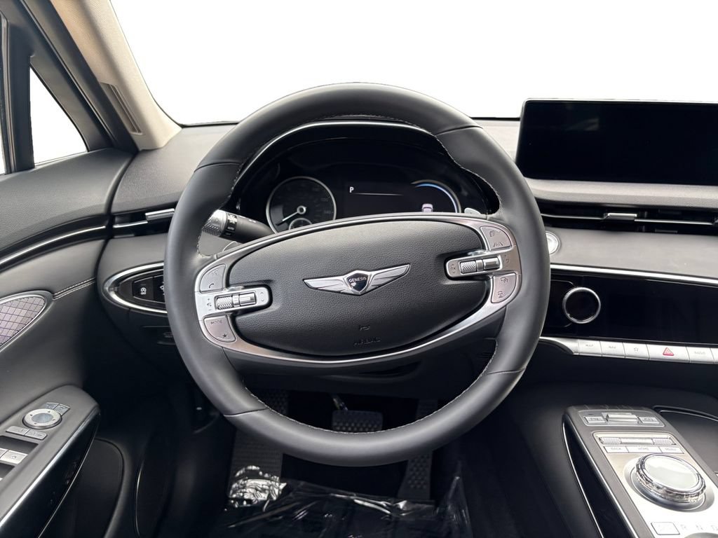 Used 2025 Genesis GV70 2.5T AWD/4WD image 12