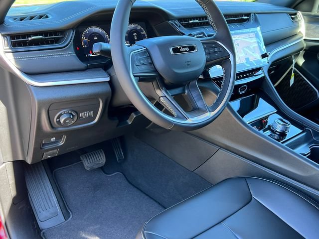 New 2026 Jeep Grand Cherokee L Limited w/ Trailer Tow Package AWD/4WD image 19