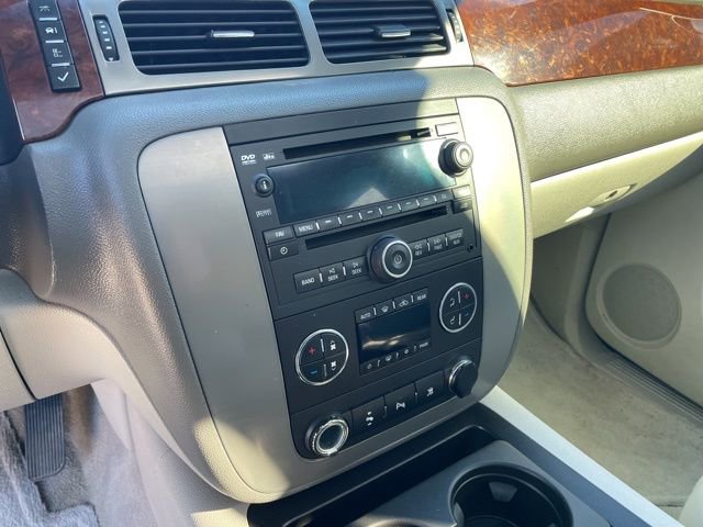 Used 2010 GMC Yukon XL SLT w/ SLT-2 Equipment Package image 10